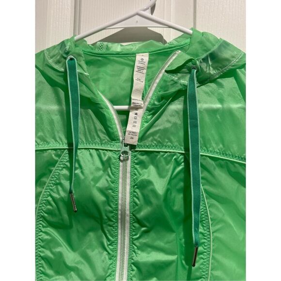 NWOT Lululemon Transparent-See Through Lightweight Windbreaker Hooded Jacket 4 - Picture 8 of 13